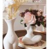 Vaso Fiori Corpo Di Donna Seduta In Porcellana Bianca