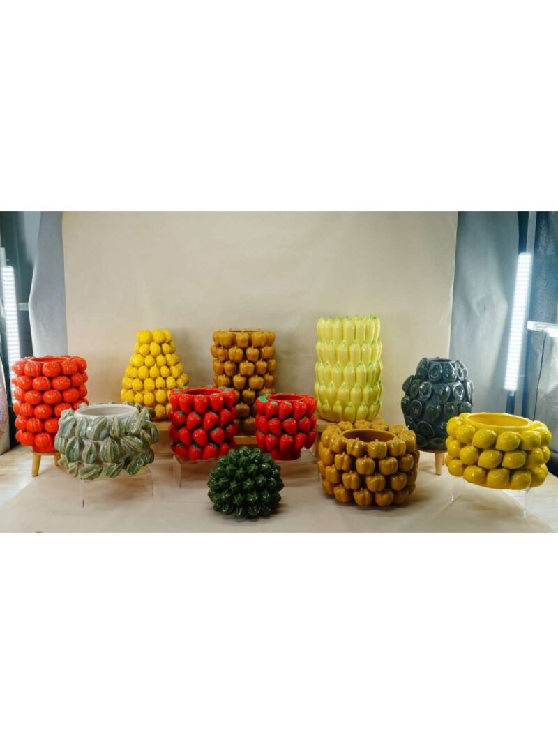 Centrotavola In Ceramica Rosso Con Motivo Di Fragole