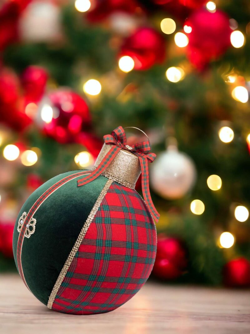 Palla Di Natale In Tessuto Verde E Rosso Da Posare A Terra