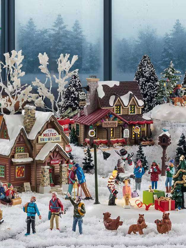 Santa'S Reindeer Stables Lemax